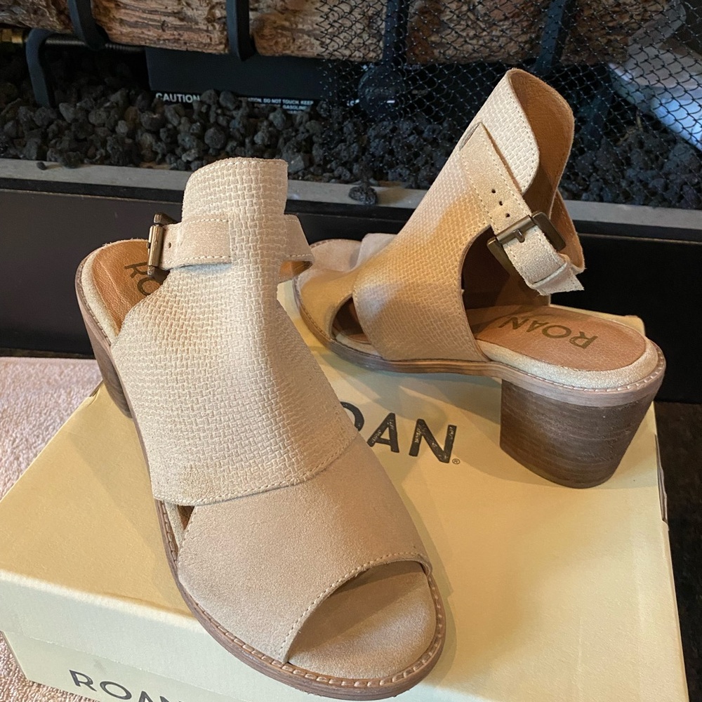 Roan Tan Sandals with Chunky Heel and Ankle Strap